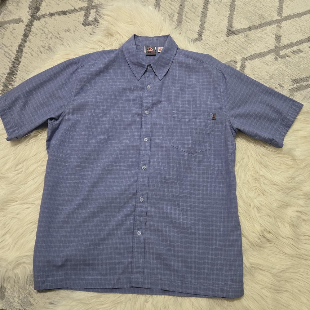 🆕️3/$30💐Firefly Button Down Shirt